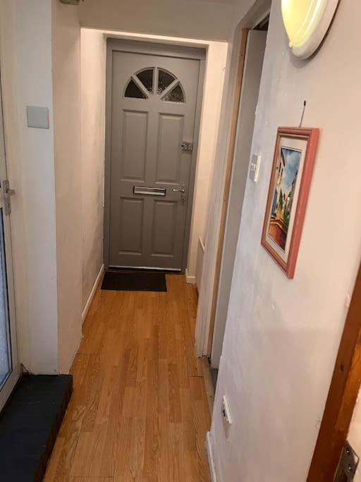 Tranquil 1 Bedroom 30 Mins From Heathrow *